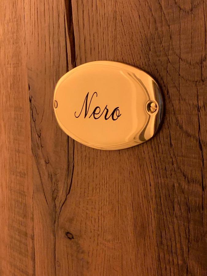Oro Nero Florens Exteriör bild